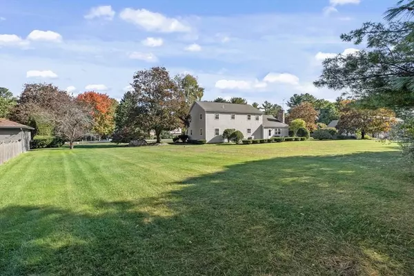 7 Rose Glen Dr, Andover, MA 01810