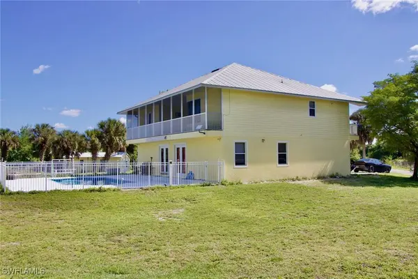 885 39th AVE NW, Naples, FL 34120