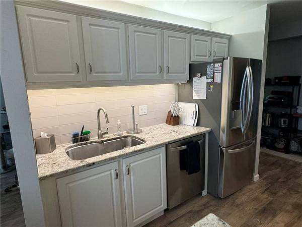 2525 Main ST #406, Kansas City, MO 64108