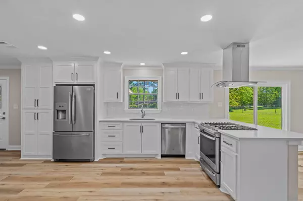 4400 Bayview Dr., Hattiesburg, MS 39402