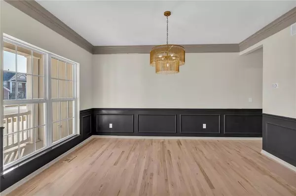 1018 Maple Woods DR, Liberty, MO 64068