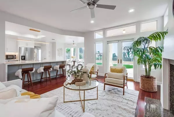 10768 Sunset Ridge Dr, San Diego, CA 92131