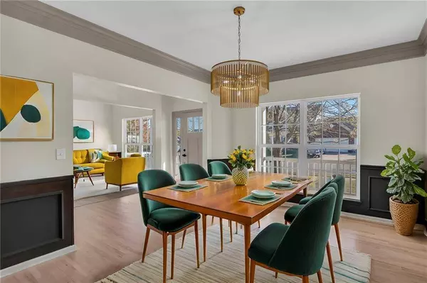 1018 Maple Woods DR, Liberty, MO 64068