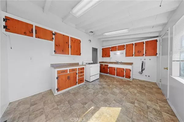 25667 Jane ST, San Bernardino, CA 92404