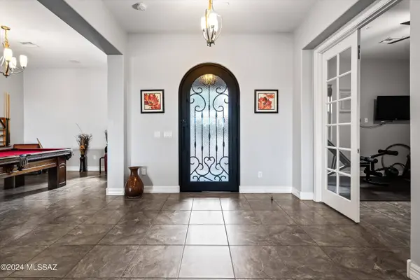 11851 N Luzon Court, Tucson, AZ 85737