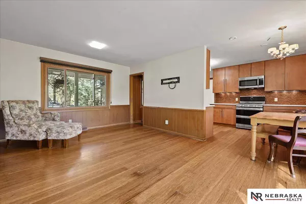 21 Scarlet Oaks Road, Council Bluffs, IA 51503