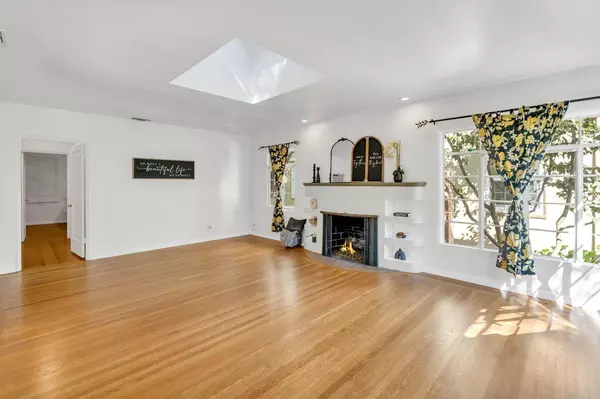 2694 Marty Way, Sacramento, CA 95818