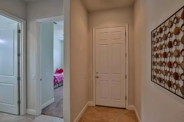 2040 Land End LOOP, Roseville, CA 95747