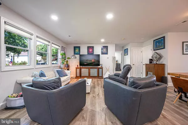 306 SYCAMORE AVE, Egg Harbor Township, NJ 08234