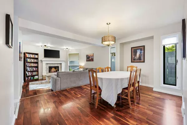 55 Cedargrove WAY SW, Calgary, AB T2W 4V2