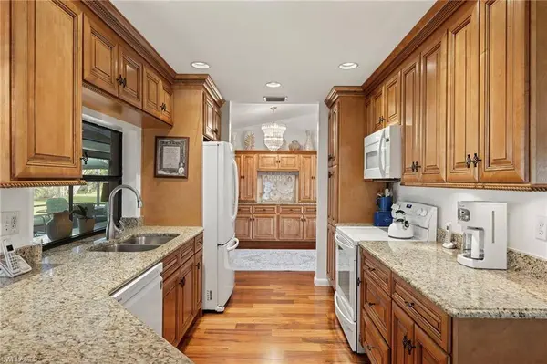 2136 SW 14th PL, Cape Coral, FL 33991