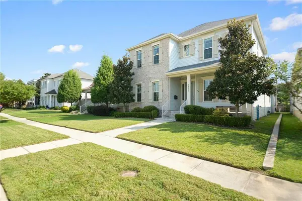 6831 VICKSBURG ST, New Orleans, LA 70124