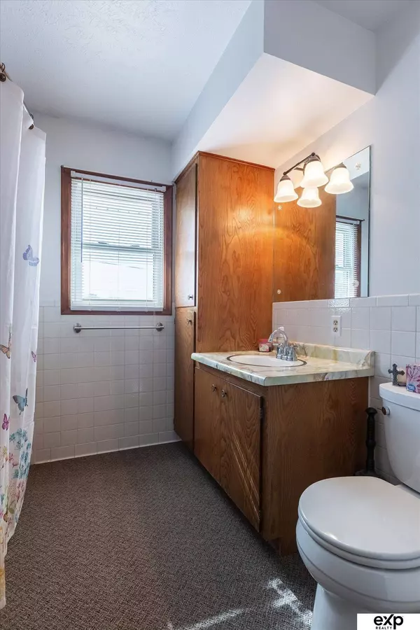 5420 Mary Street, Omaha, NE 68152