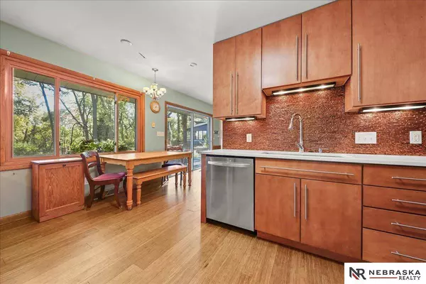 21 Scarlet Oaks Road, Council Bluffs, IA 51503