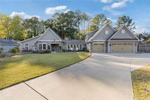 681 CREEKWOOD DR, Marietta, GA 30068