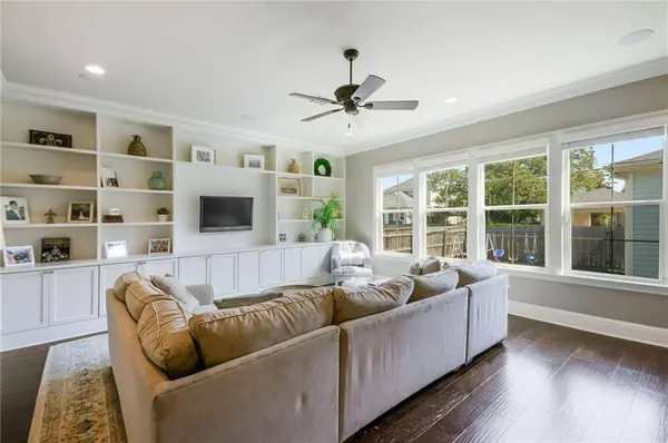 6831 VICKSBURG ST, New Orleans, LA 70124