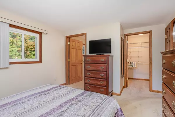 11692 Spencer Road, Saginaw, MI 48609