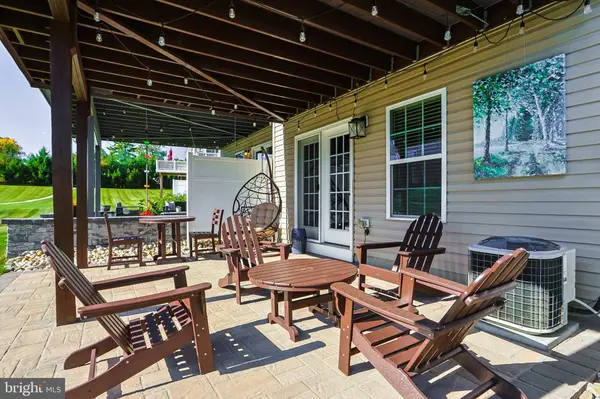 7 RED ROSE LN, Easton, PA 18045