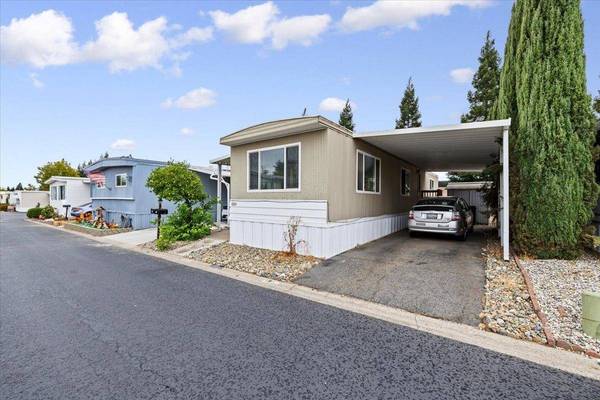 6305 Stagecoach DR, Sacramento, CA 95842