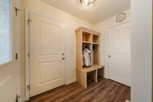 9124 COUNTY ROAD B, Winneconne, WI 54986