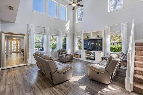 5326 FISHHAWK RIDGE DR, Lithia, FL 33547