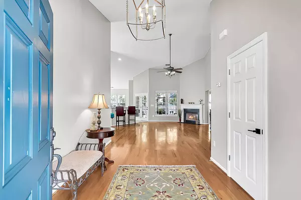 2444 Bergeron Way, Mount Pleasant, SC 29466