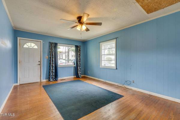 2705 Pearl ST, Kingsport, TN 37660