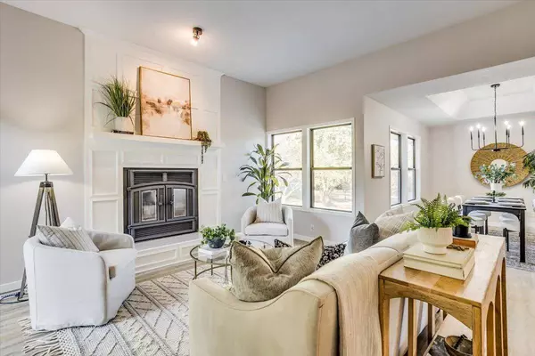 9817 SW Pine Rd, Andover, KS 67002