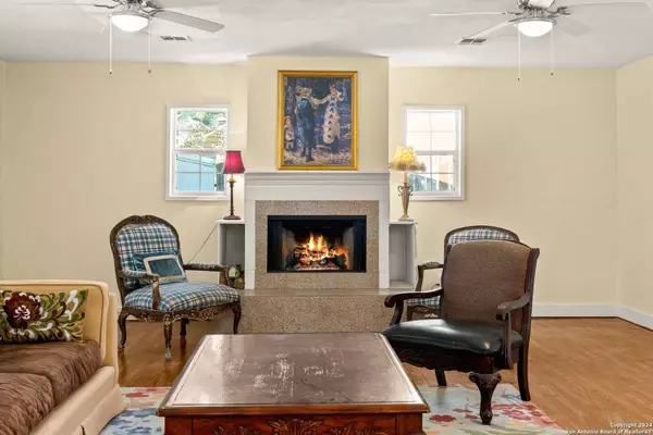 2142 James Bonham, San Antonio, TX 78238