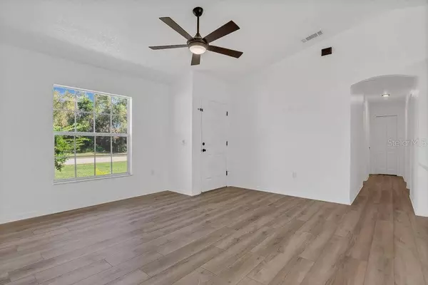 628 MOUNTAIN WAY AVE, Deltona, FL 32738