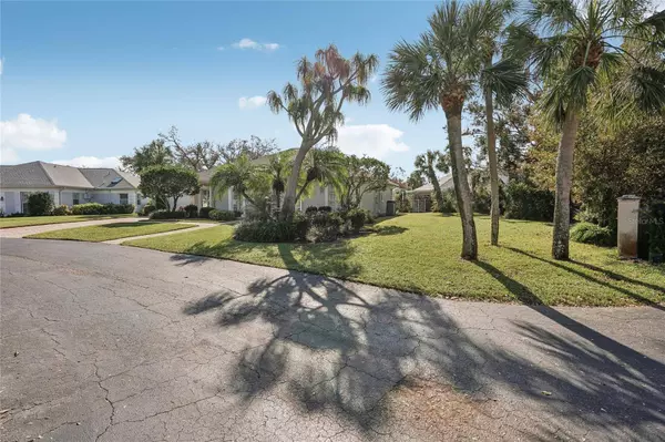 1 BARBUDA RD #13, Englewood, FL 34223