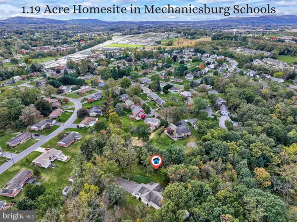 132 E WINDING HILL RD, Mechanicsburg, PA 17055