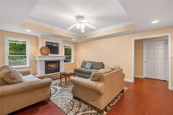 5322 Mulberry Bend CT, Flowery Branch, GA 30542