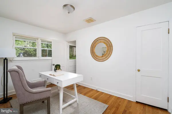 1317 FERNWAY RD NW, Washington, DC 20012