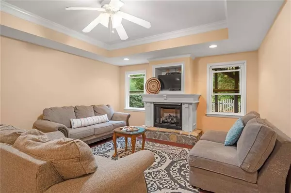 5322 Mulberry Bend CT, Flowery Branch, GA 30542