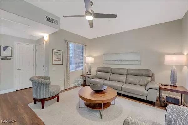 8324 W Charleston Boulevard #1041, Las Vegas, NV 89117