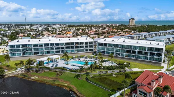 205 strand #301, Melbourne Beach, FL 32951