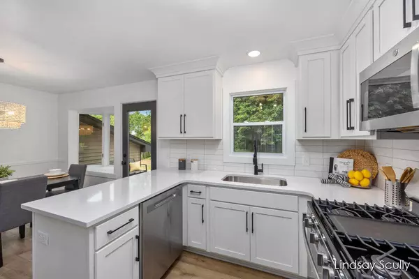 1819 Menominee SE Road, Grand Rapids, MI 49506