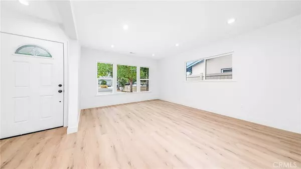 7851 Nita AVE, Canoga Park, CA 91304