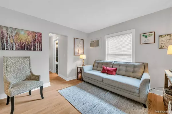 306 Potter Avenue, Royal Oak, MI 48067