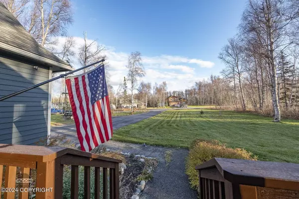 5680 N Tahoe DR, Wasilla, AK 99654