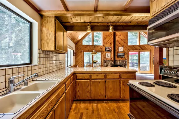 13825 Swiss Lane, Truckee, CA 96161