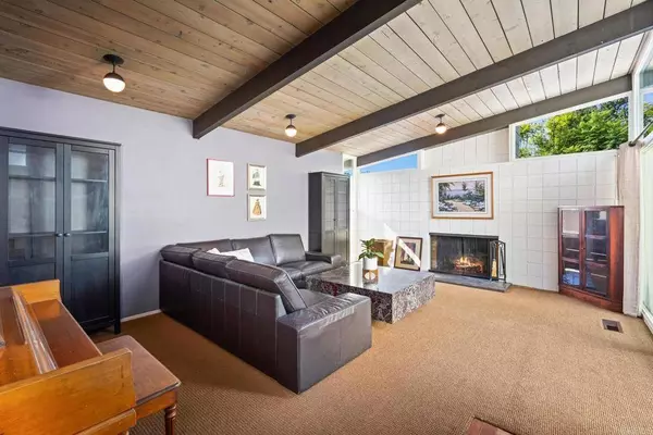 6937 Coleshill DR, San Diego, CA 92119