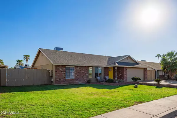 6447 E INGLEWOOD Street, Mesa, AZ 85205