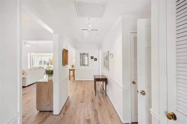 1 BARBUDA RD #13, Englewood, FL 34223