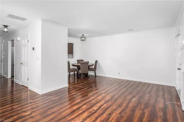 2757 Crosswinds DR, Winston-salem, NC 27127