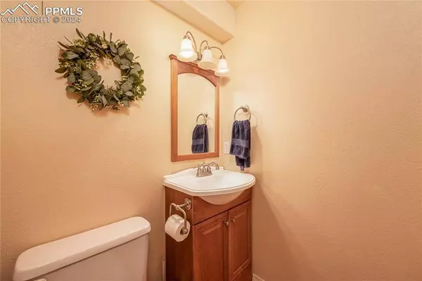 4055 Cherry Plum DR, Colorado Springs, CO 80920