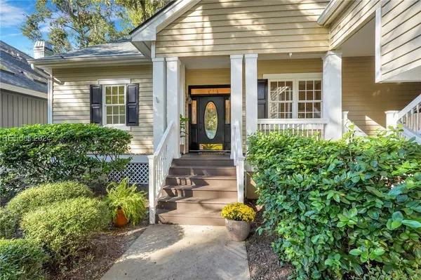 52 Wax Myrtle CT, Hilton Head Island, SC 29926