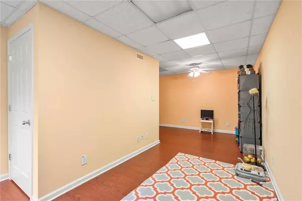 5322 Mulberry Bend CT, Flowery Branch, GA 30542