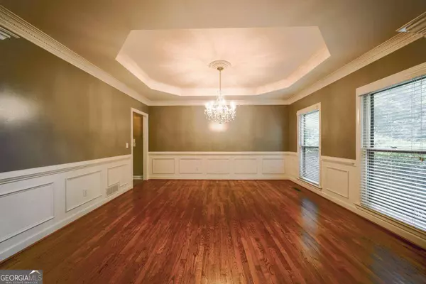 16 Sherman LN NW, Cartersville, GA 30121